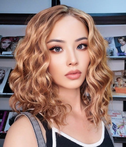 Isla Highlighted Ginger Wavy Synthetic Lace Front Wig UniWigs